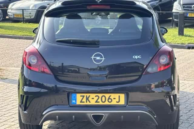 Opel Corsa (2008) thumbnail 6
