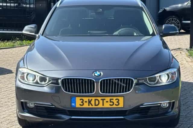 BMW 3-Serie (2013) thumbnail 2