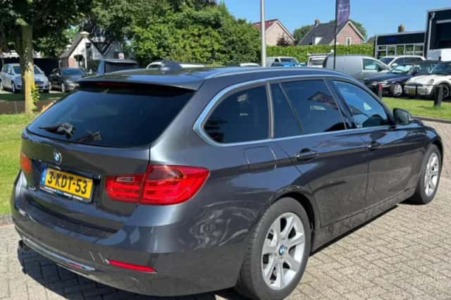 BMW 3-Serie (2013) thumbnail 4