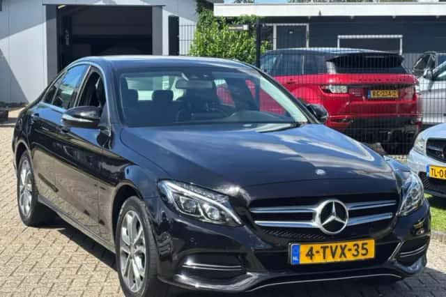 Mercedes-Benz C-Klasse (2014) thumbnail 3