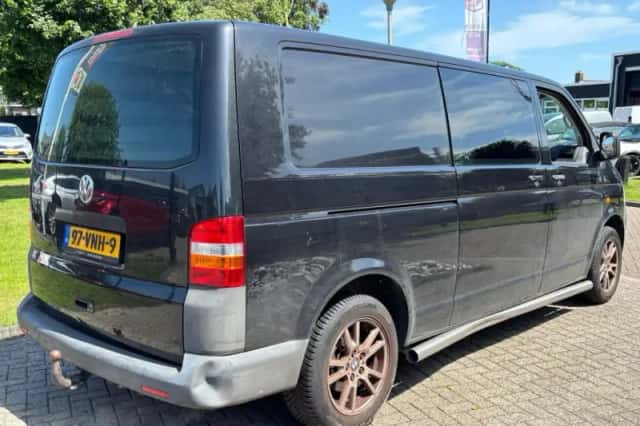 Volkswagen Transporter (2008) thumbnail 4