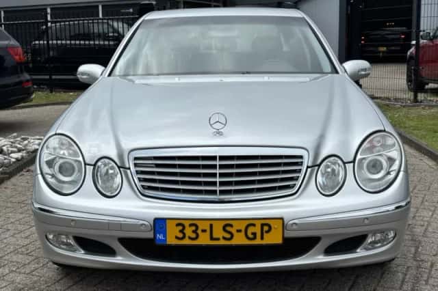 Mercedes-Benz E-Klasse (2003) thumbnail 2