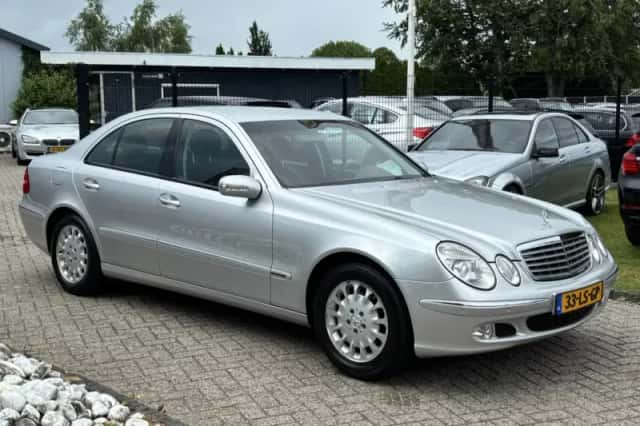 Mercedes-Benz E-Klasse (2003) thumbnail 3