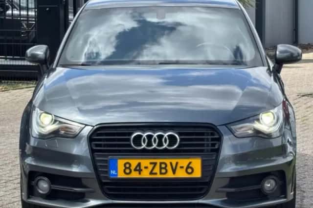 Audi A1 (2012) thumbnail 2