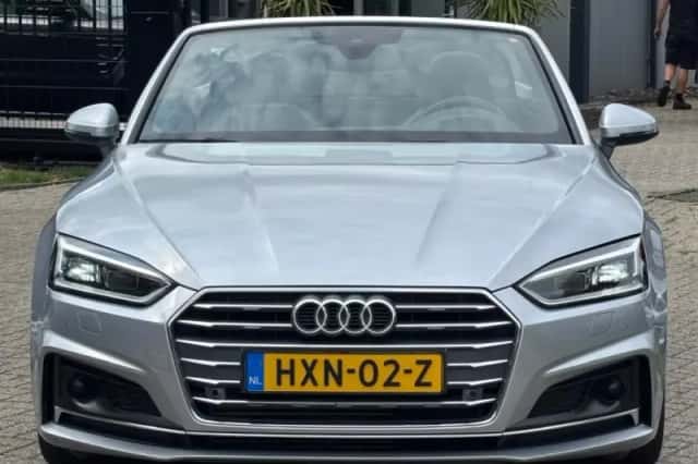 Audi A5 (2017) thumbnail 2