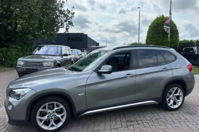 BMW X1 (2011) thumbnail 4