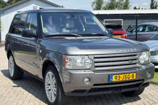 Land Rover Range Rover (2009) thumbnail 3