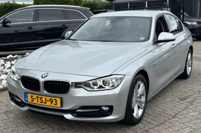 BMW 3-Serie (2014) thumbnail 1