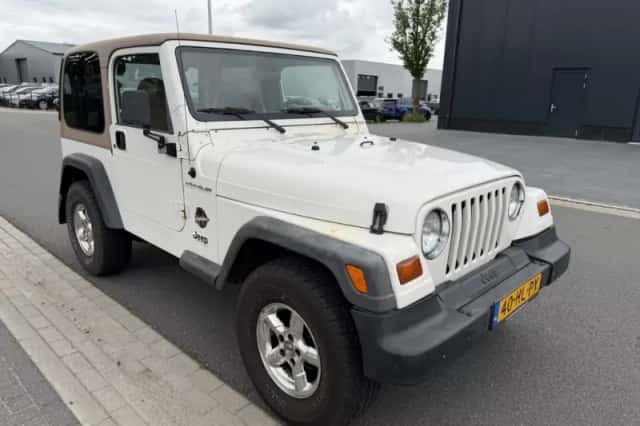 Jeep Wrangler (1999) thumbnail 1
