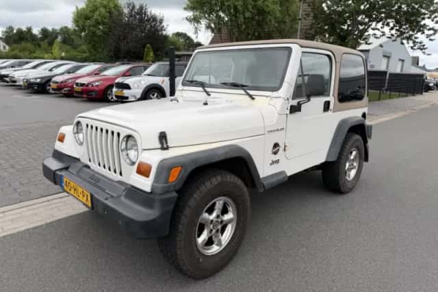 Jeep Wrangler (1999) thumbnail 4