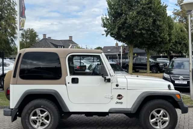Jeep Wrangler (1999) thumbnail 4