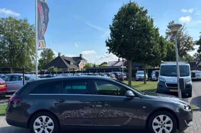 Opel Insignia (2016) thumbnail 5