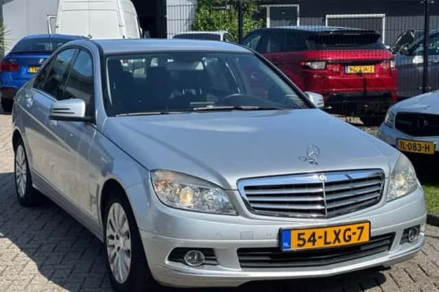 Mercedes-Benz C-Klasse (2010) thumbnail 3