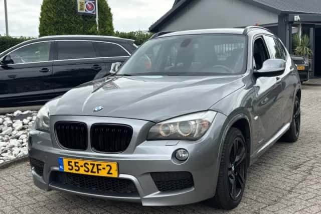 BMW X1 (2011) thumbnail 1