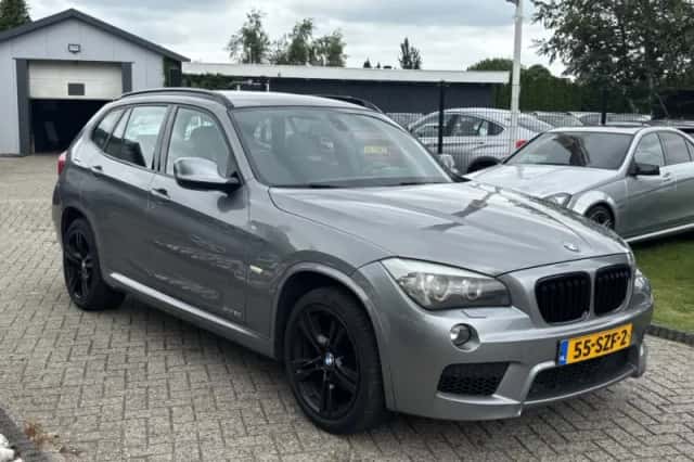 BMW X1 (2011) thumbnail 3