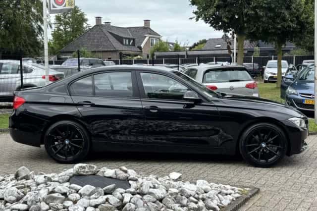 BMW 3-Serie (2012) thumbnail 4