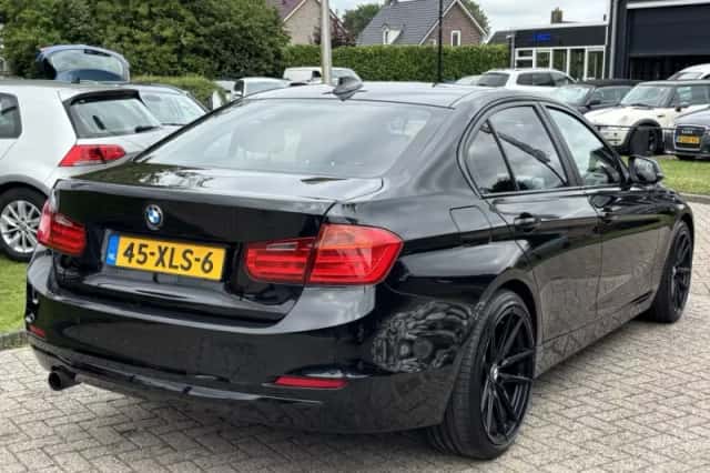 BMW 3-Serie (2012) thumbnail 5