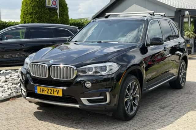 BMW X5 (2015) thumbnail 1
