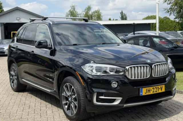 BMW X5 (2015) thumbnail 3