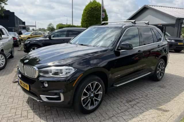 BMW X5 (2015) thumbnail 5
