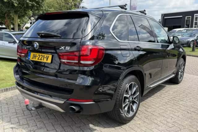 BMW X5 (2015) thumbnail 6
