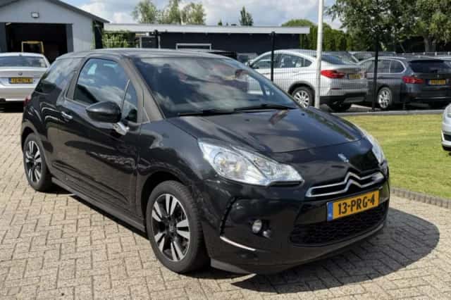 Citroën DS3 (2011) thumbnail 2