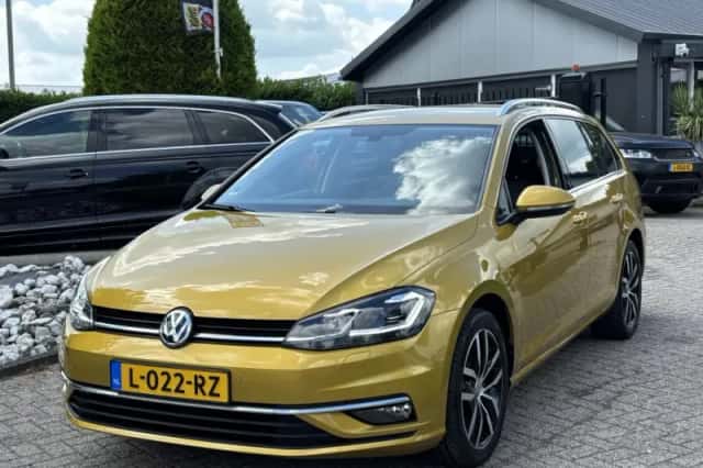 Volkswagen Golf (2017) thumbnail 1