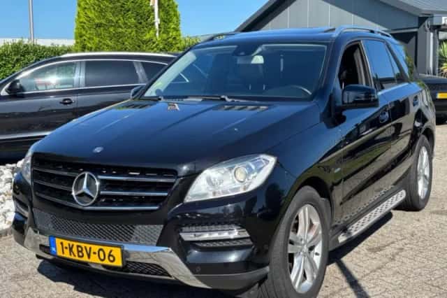 Mercedes-Benz ML-Klasse (2012) thumbnail 1