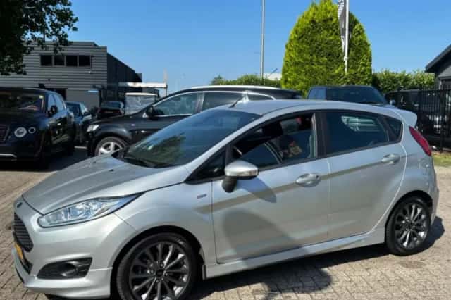 Ford Fiesta (2017) thumbnail 6
