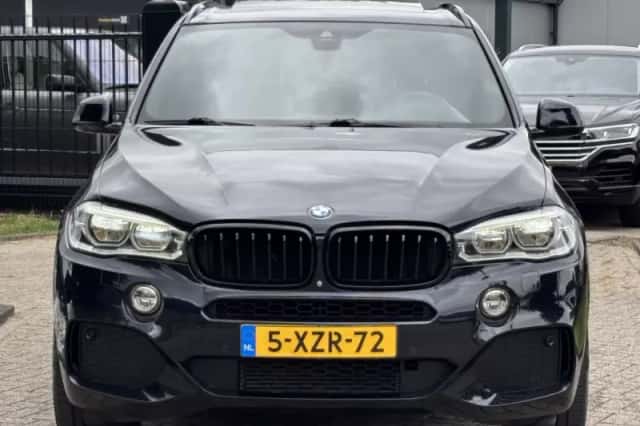 BMW X5 (2014) thumbnail 2