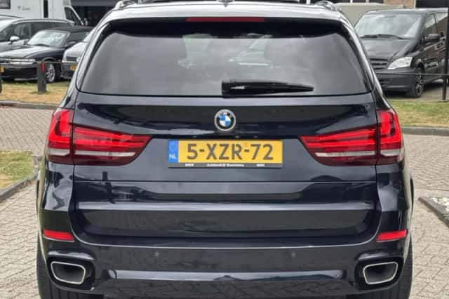 BMW X5 (2014) thumbnail 6