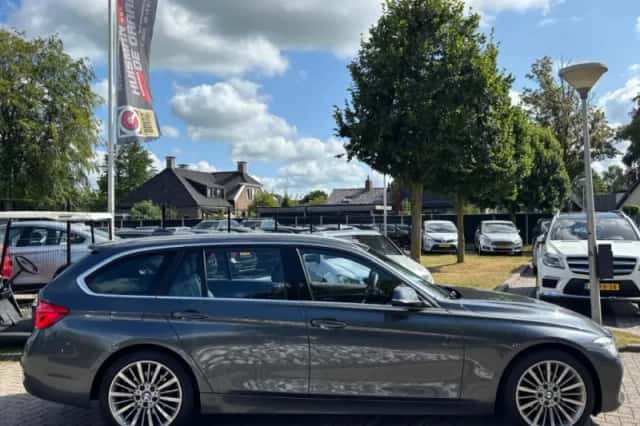 BMW 3-Serie (2019) thumbnail 4