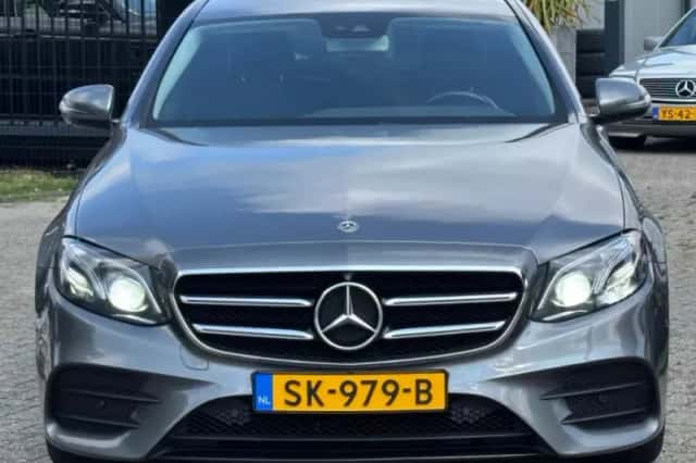 Mercedes-Benz E-Klasse (2017) thumbnail 2