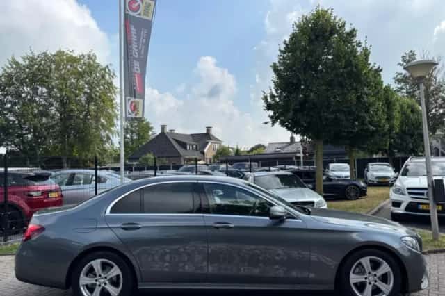 Mercedes-Benz E-Klasse (2017) thumbnail 4