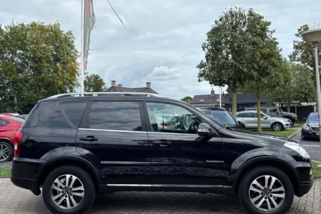 SsangYong Rexton RX (2014) thumbnail 4