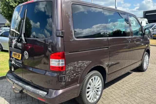 Volkswagen Transporter (2011) thumbnail 5
