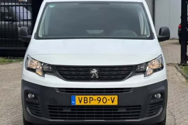 Peugeot Partner (2019) thumbnail 2