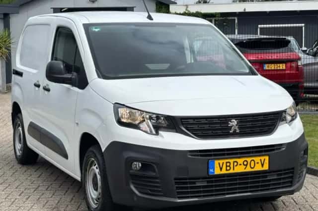 Peugeot Partner (2019) thumbnail 3