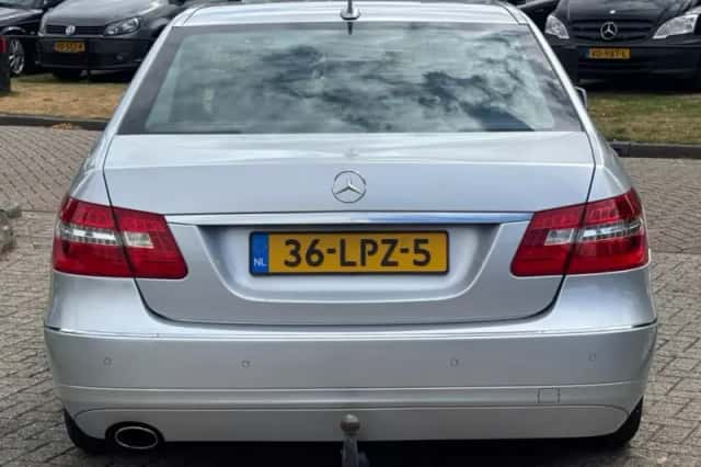 Mercedes-Benz E-Klasse (2010) thumbnail 5