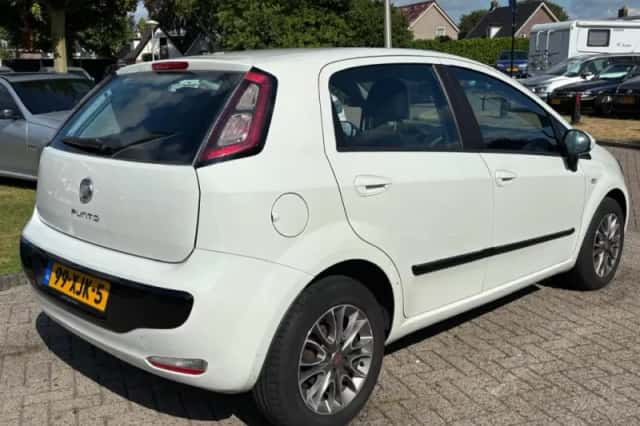 Fiat Punto (2012) thumbnail 5