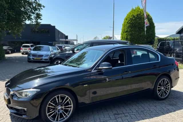 BMW 3-Serie (2013) thumbnail 4