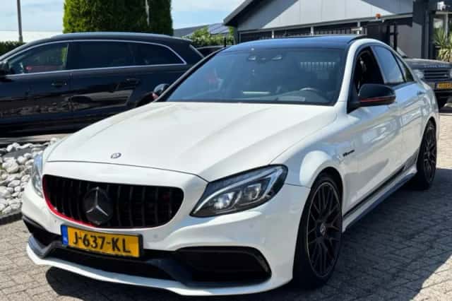Mercedes-Benz C-Klasse (2015) thumbnail 1