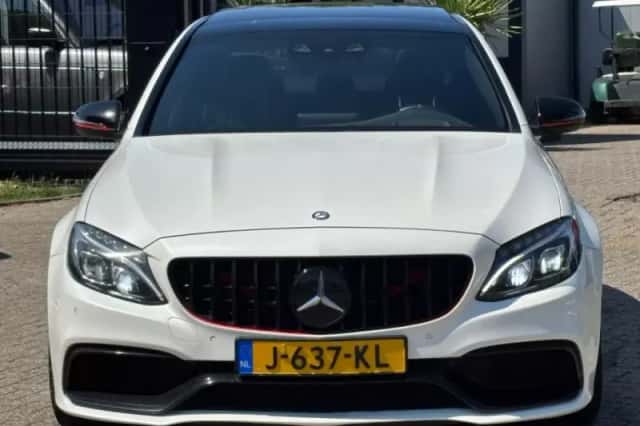 Mercedes-Benz C-Klasse (2015) thumbnail 2