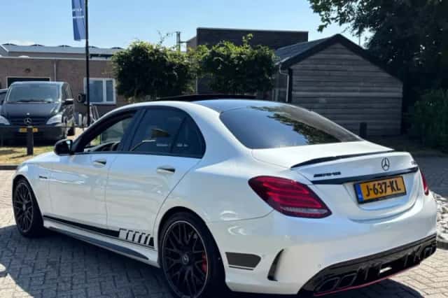 Mercedes-Benz C-Klasse (2015) thumbnail 5