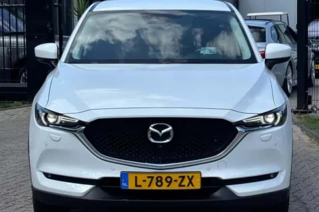 Mazda CX-5 (2019) thumbnail 2