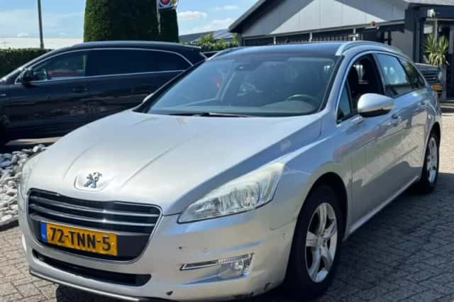 Peugeot 508 (2011) thumbnail 1