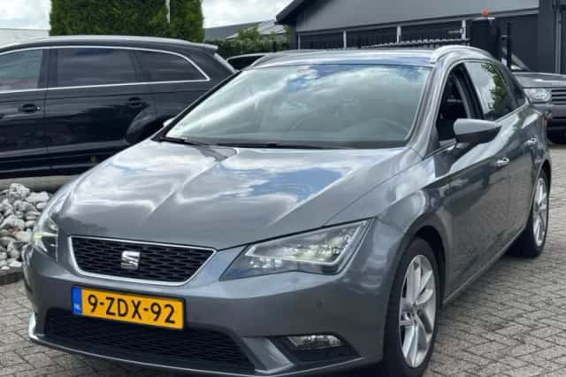 SEAT Leon (2014) thumbnail 1