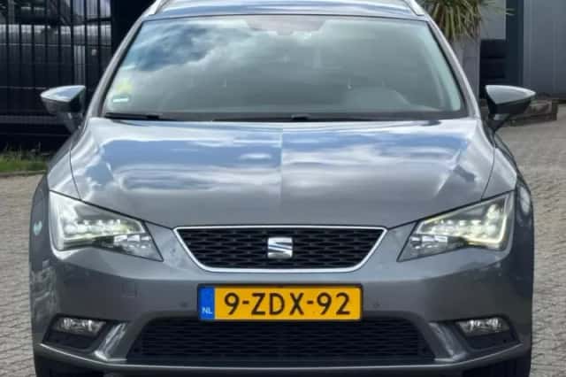 SEAT Leon (2014) thumbnail 2