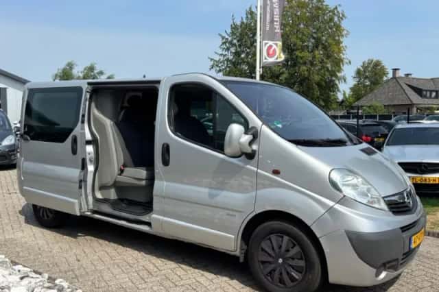 Opel Vivaro (2008) thumbnail 5