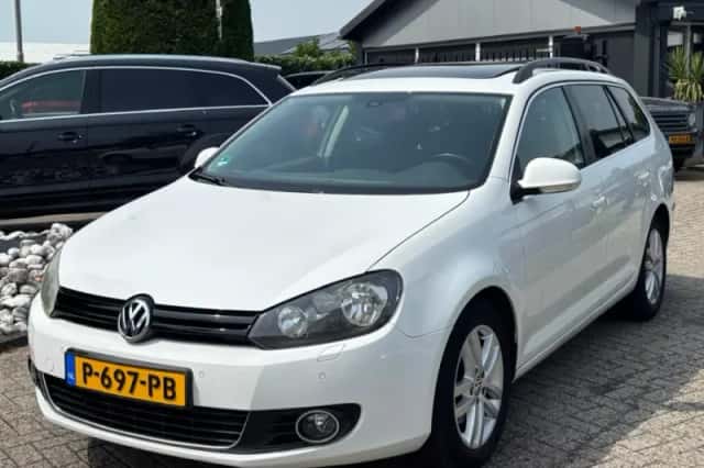Volkswagen Golf (2010) thumbnail 1